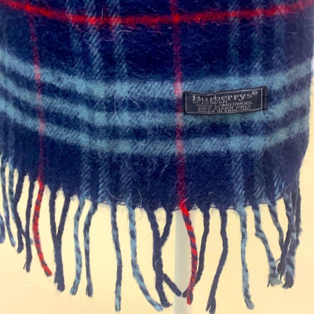 Auth Vintage Burberrys of London Blue Plaid Scarf - Picture 2 of 7